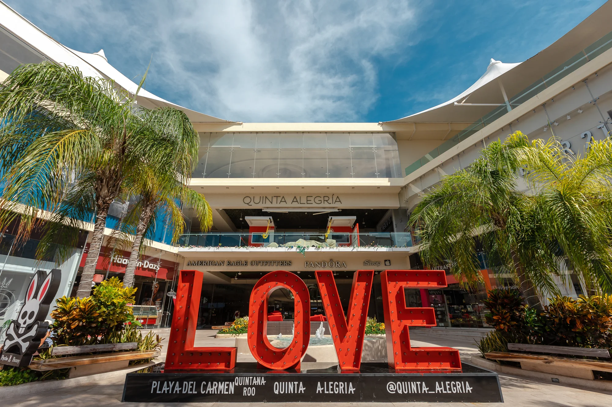 Quinta Alegría Shopping Mall
